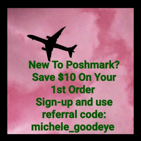 Vintage Handpainted Wood Storage Sage Green Black Details Antique Brass … - Picture 9 of 9